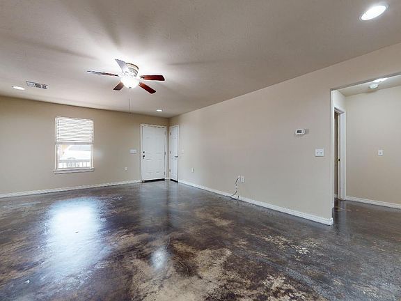 4th image of 1519 E Virginia Ave