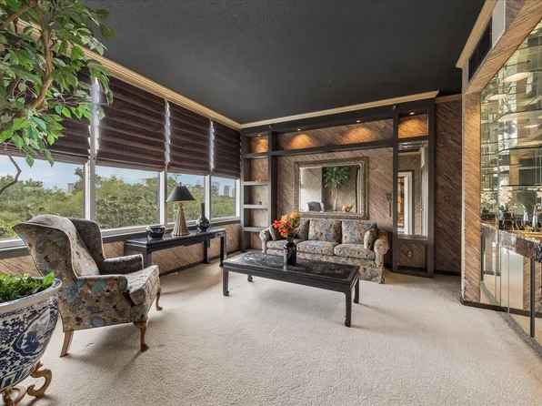 121 N Post Oak Ln APT 505, Houston, TX 77024