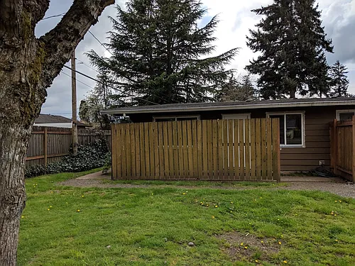 208 SE 98th Ave Photo 1