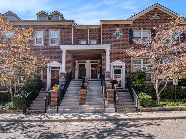 16882 Farmington Rd, Livonia, MI 48154