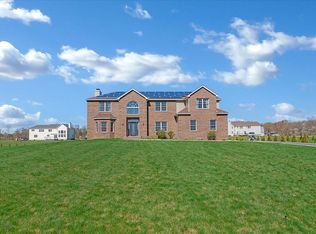 136 Hankins Rd, Hightstown, NJ 08520