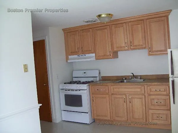 154 Atlantic St #4 — Photo 8