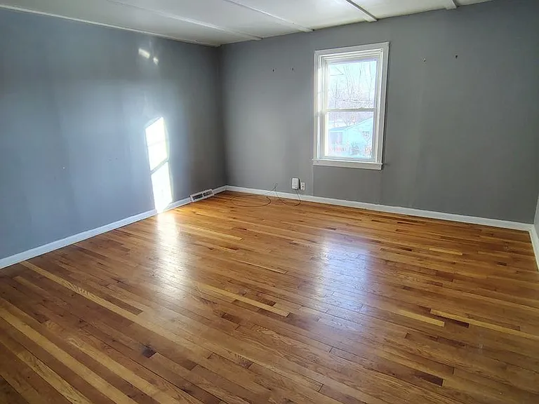 2703 Tremper Ave — Photo 10