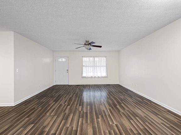 4th image of 290 Indian Hills Dr
