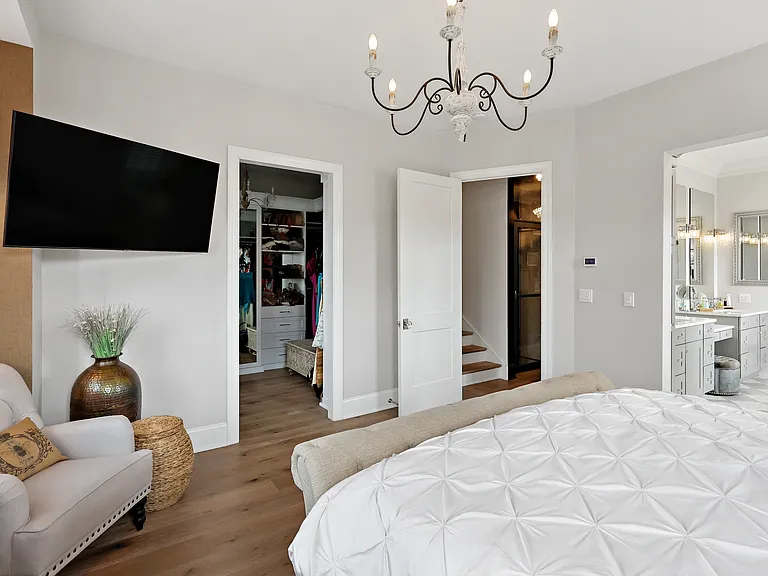18 Cherry St #C — Photo 10