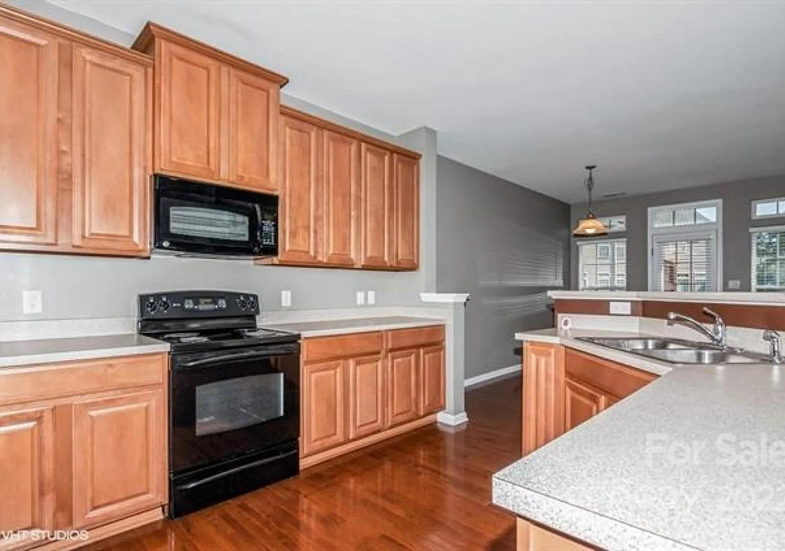 Ayrsley townhome living — Photo 3