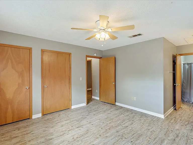221 Brendalwood Blvd — Photo 24