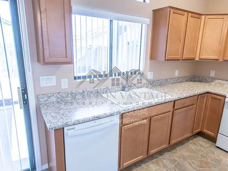3737 E Isabella Ave — Photo 16