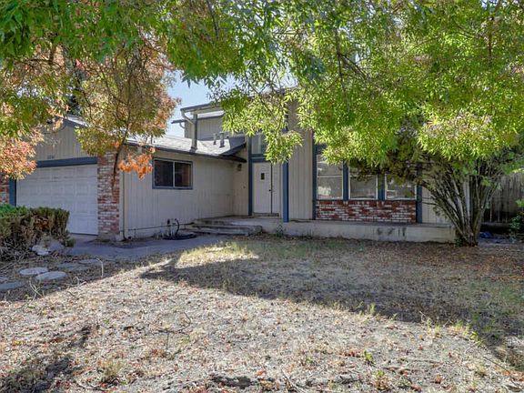 2nd image of 2236 Chapel Hill Cir