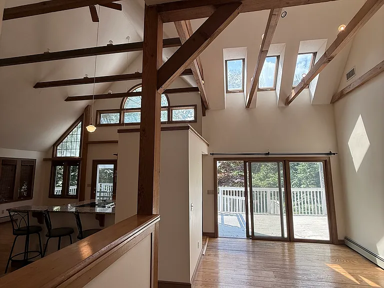 29 Morgan Rd — Photo 3