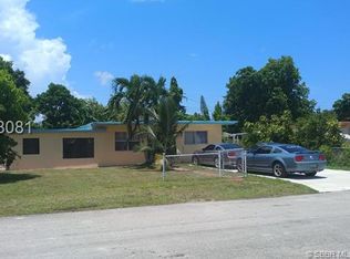 5621 Arthur St, Hollywood, FL 33021