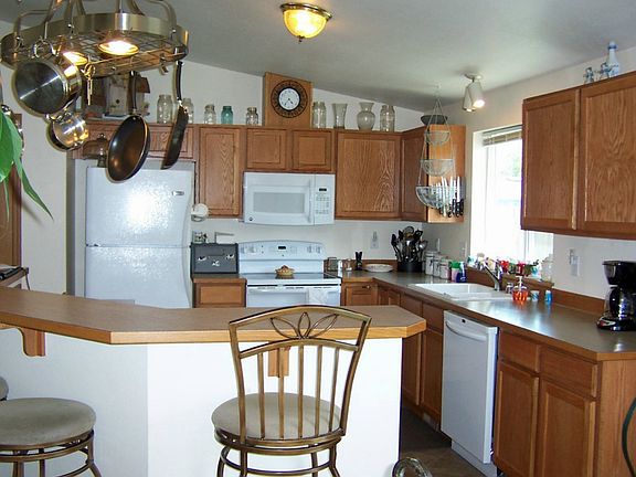 2nd image of 102 Arla Ct
