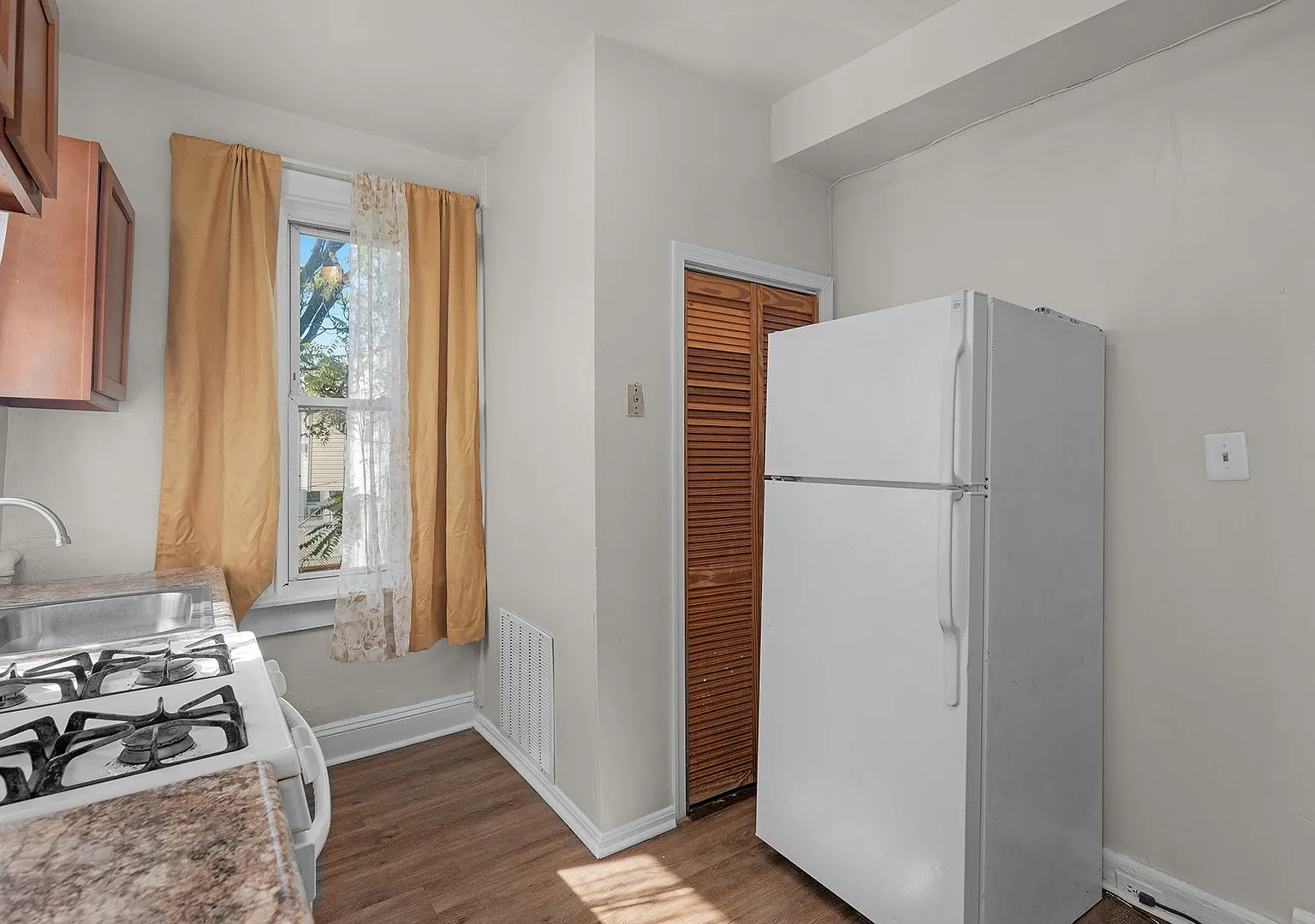 3503 Oakmont Avenue — Photo 4