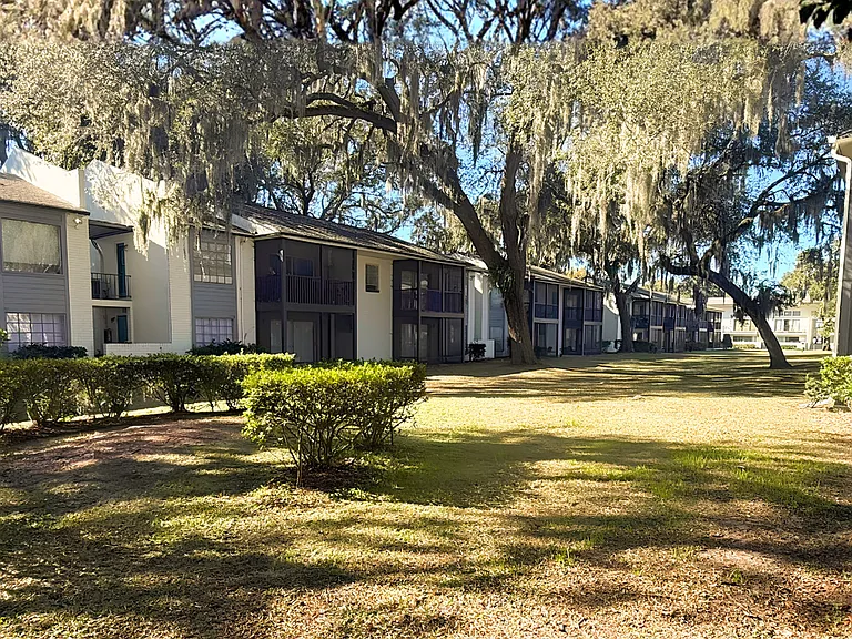Move In Free at Cielo at University - No Admin Fee + One Month Free! — Photo 13