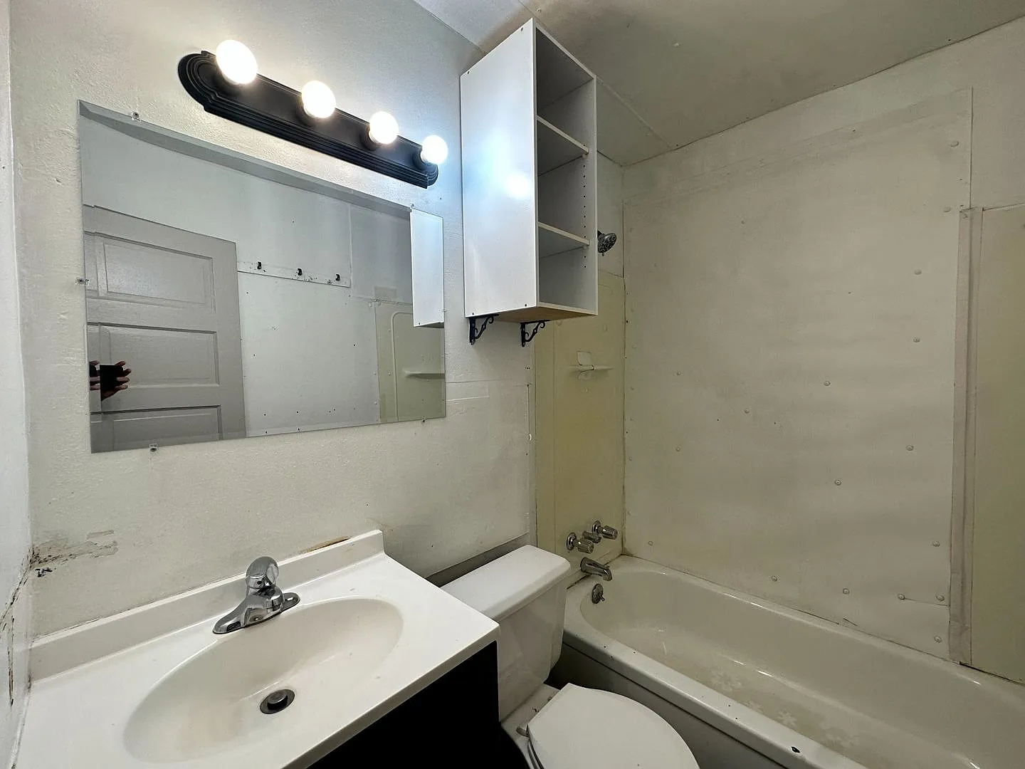 2 bedroom 1 bath house! — Photo 3