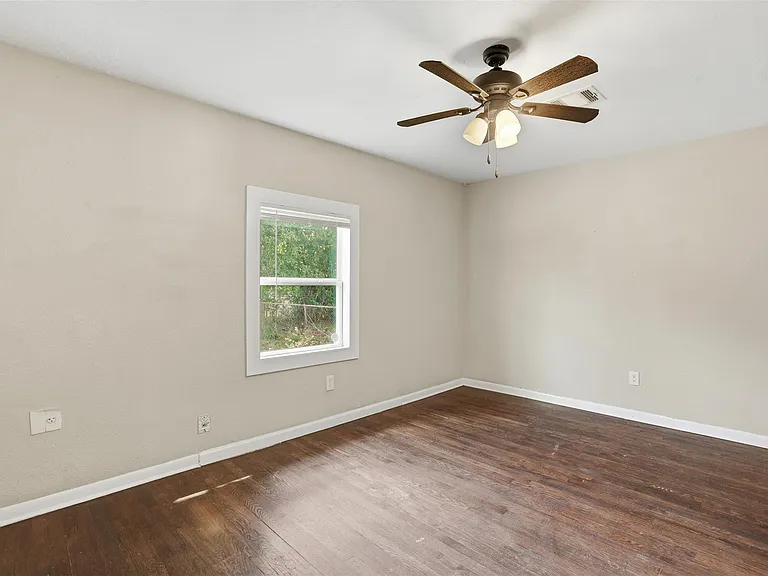 7301 Conley St — Photo 9