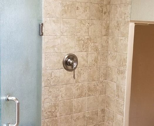 5th image of 802 E Townley Ave #5