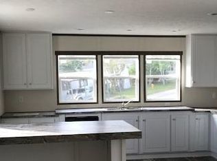 2711 Fresno Dr, Jacksonville, FL 32250