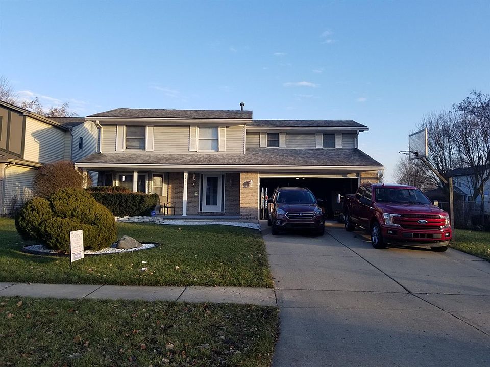 1st image of 8410 Berkshire Dr