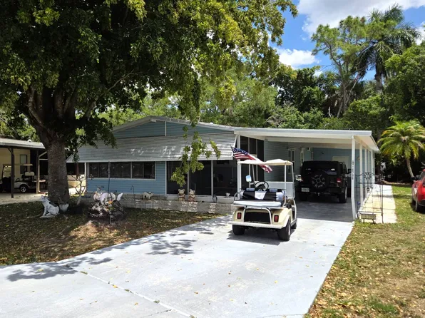 16796 Church Dr, North Fort Myers, FL 33917