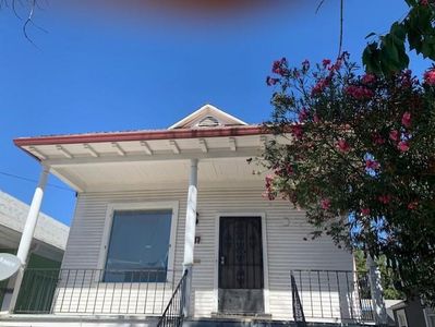 837 E Lindsay St, Stockton, CA, 95202