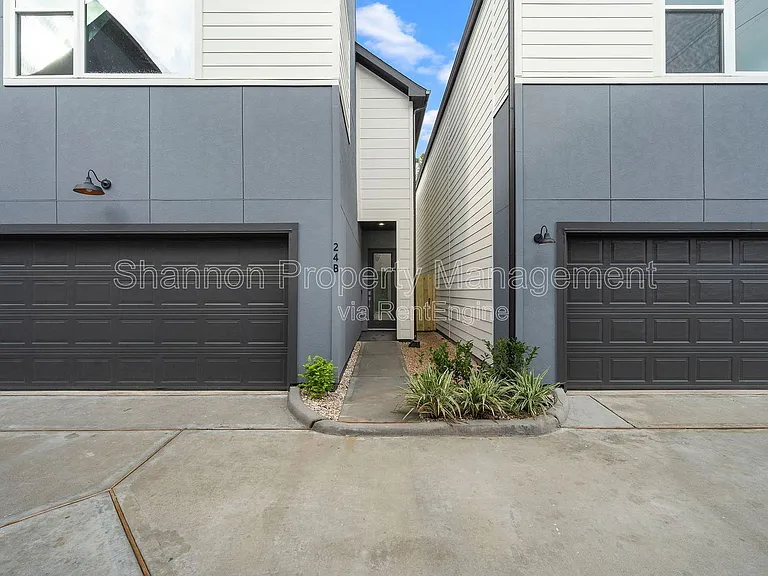 28 Bucan St #E — Photo 4
