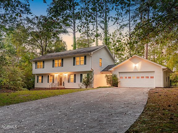 3rd image of 209 Cherrywood Drive