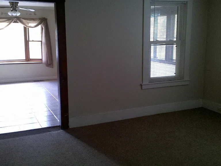 87 Glass St — Photo 8
