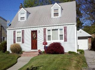 931 Uniondale Ave, Uniondale, NY