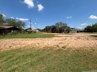 704 Curtis LOT 7, Devine, TX 78016