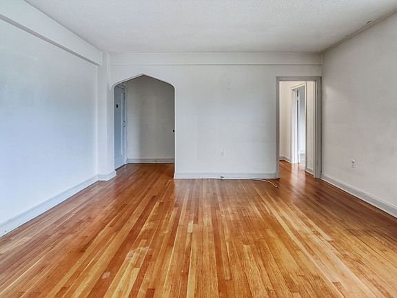 4th image of 3051 Idaho Ave NW APT 421