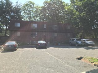 826 Pine St APT 11, Bristol, CT 06010