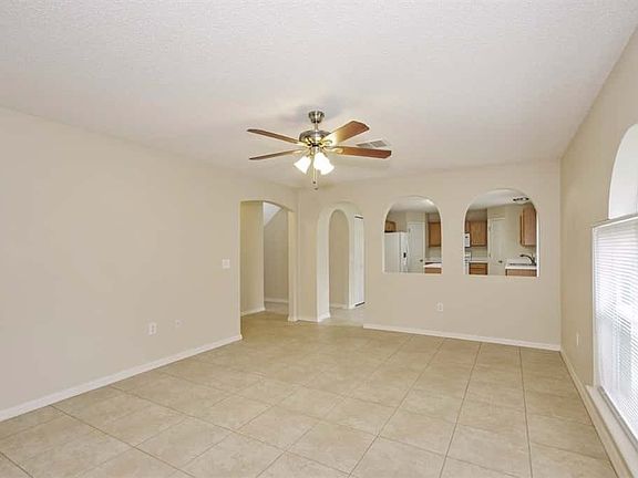 5th image of 424 Danube Dr