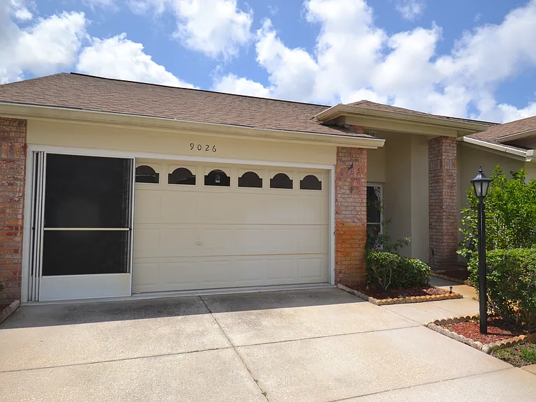 9026 Severn Ln — Photo 2