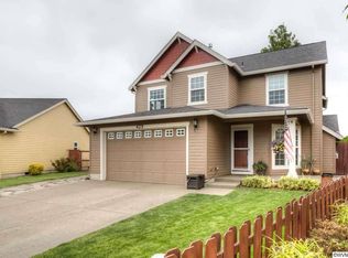 425 Maple Ct, Mount Angel, OR 97362
