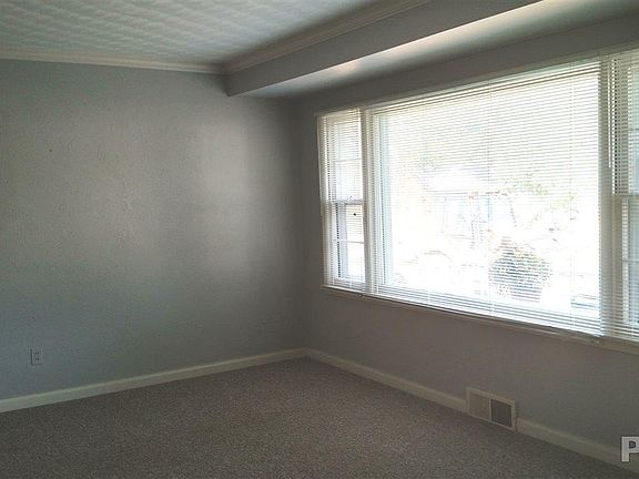 5th image of 3125 N Delmar Ct