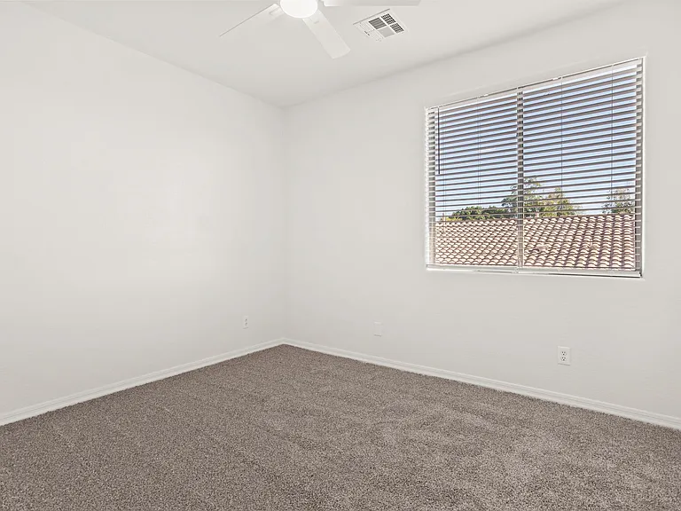 1247 E Kenwood St — Photo 19