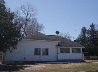 1309 W State St, Cheboygan, MI 49721