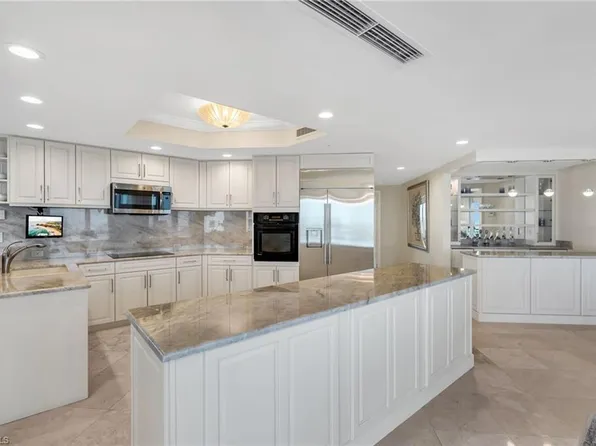 4801 Bonita Bay BLVD #2104, BONITA SPRINGS, FL 34134