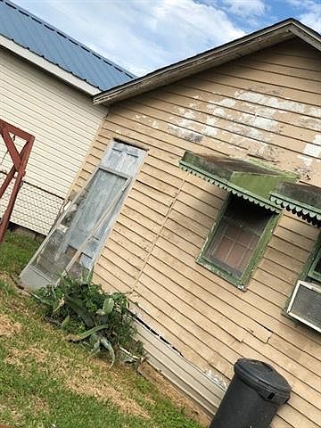 1st image of 1082 Avenue A