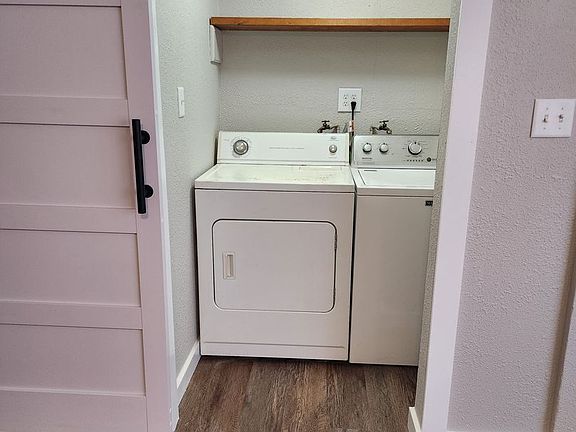 5th image of 417 Albert St #B