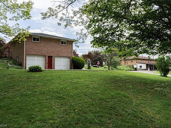 4th image of 325 Faircrest St SW