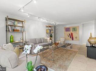 1901 John F Kennedy Blvd APT 720, Philadelphia, PA 19103