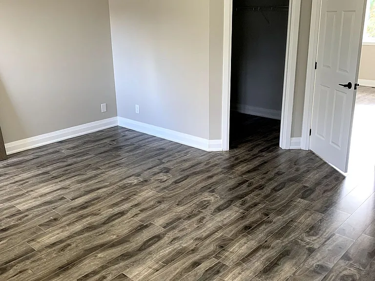 73 Logan Ct #UPPER — Photo 18