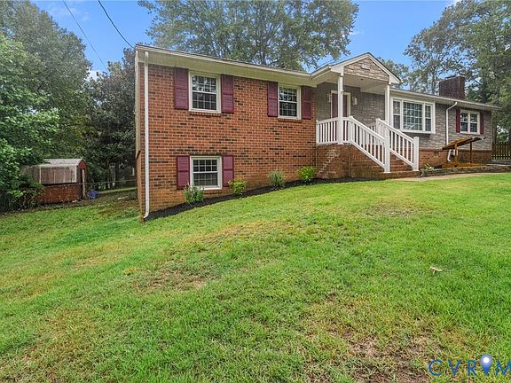 2nd image of 3151 Mount Clair Rd