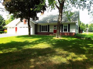 N70W30514 Bette Ann Dr, Hartland, WI 53029