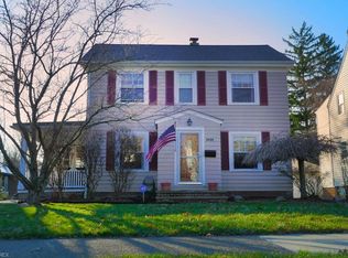 2428 Queenston Rd, Cleveland Heights, OH 44118