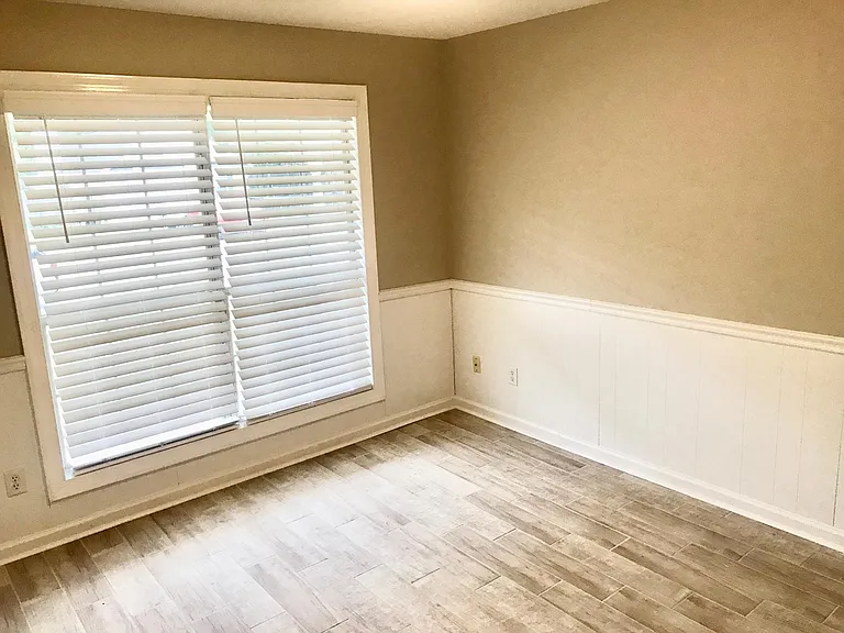 131 Radford Cir — Photo 9