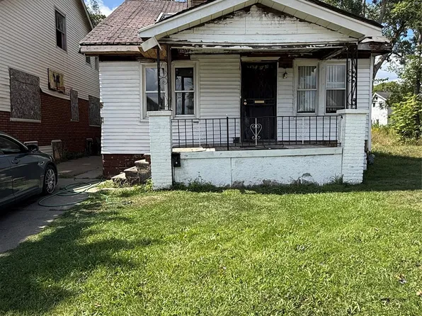 19133 Omira St, Detroit, MI 48203