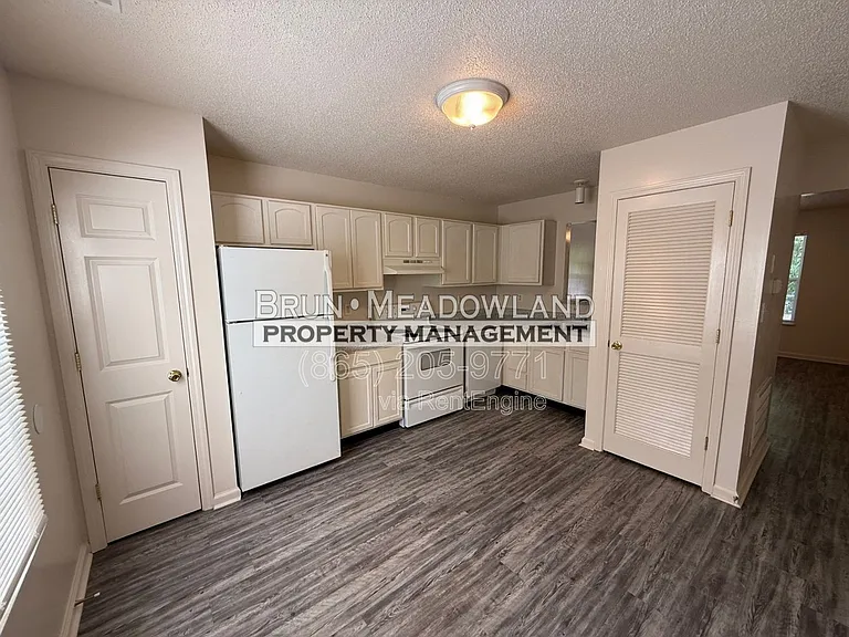 5620 Boxwood Garden Way — Photo 7